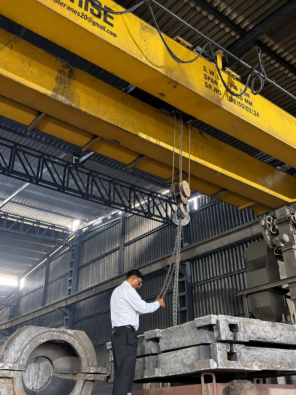 EOT crane casting handling